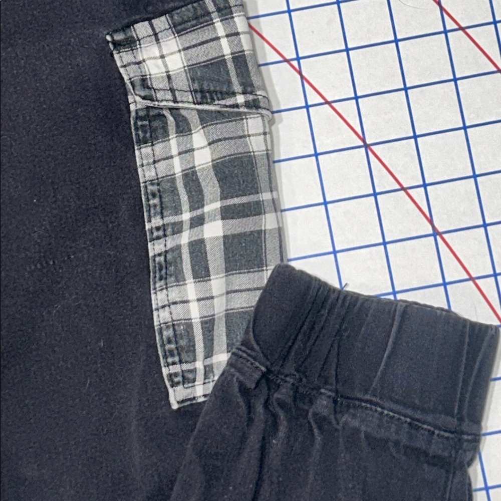 Almost Famous Monochrome Plaid Trousers - Picture 8 of 9